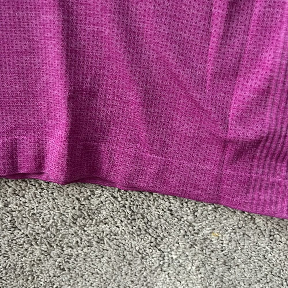 Lululemon Raspberry Tank - size 6 - Picture 4 of 6